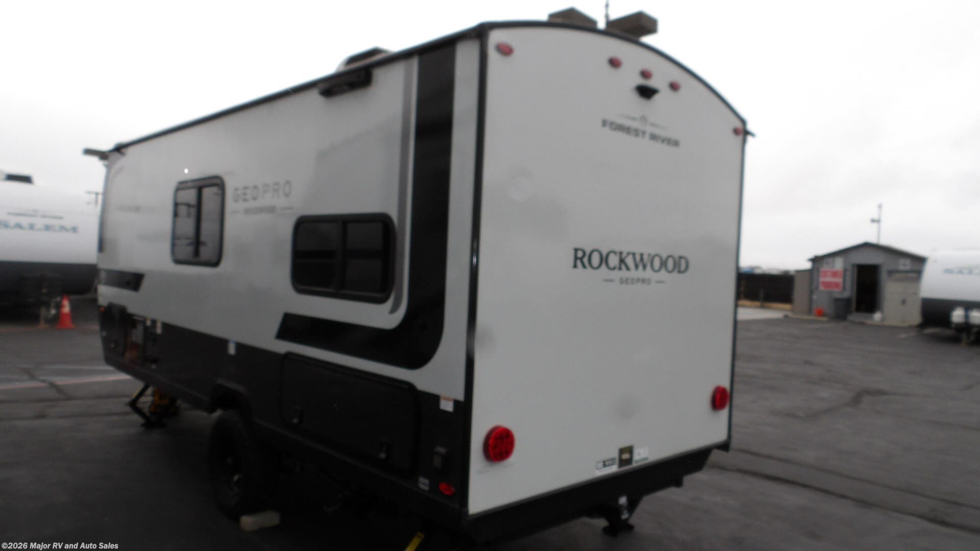 2026 Forest River Rockwood GEO-PRO 17LE, FRONT SLEEPER, REAR BUNKS/BATHROOM, - New Travel Trailer For Sale by Major RV and Auto Sales in Hesperia, California