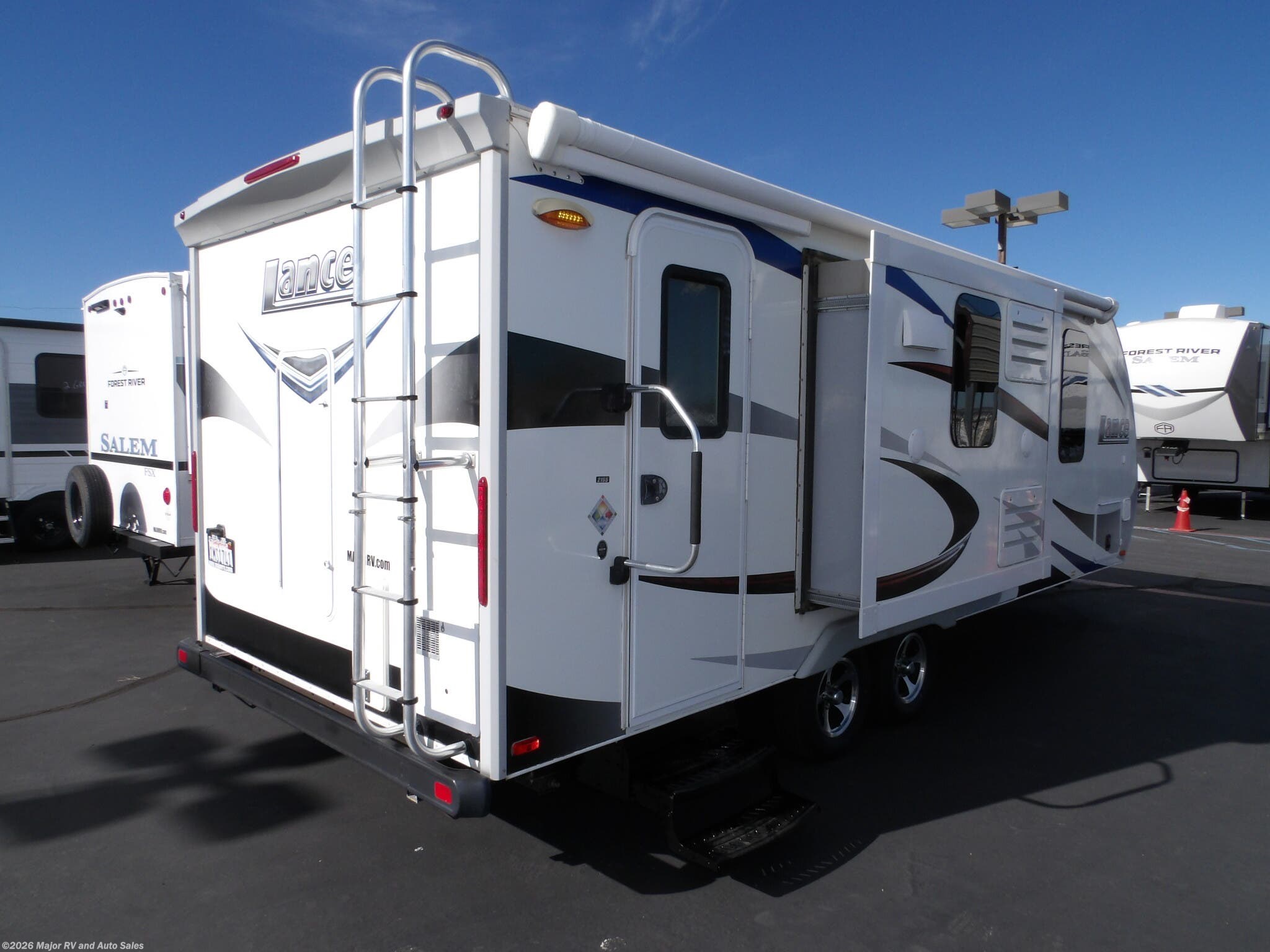 Used 2017 Lance LANCE 2155, 2 SLIDES, HITCH/BATTERY/STARTER KIT IN available in Hesperia, California