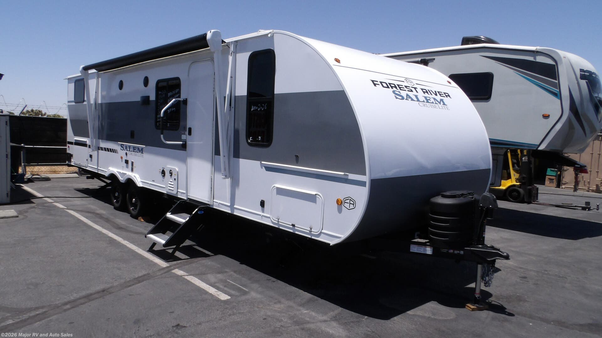 New 2026 Forest River Salem 273QBXLX,1 SLIDE, 2 A/C UNITS, 200 WATT SOLAR, FRO available in Hesperia, California