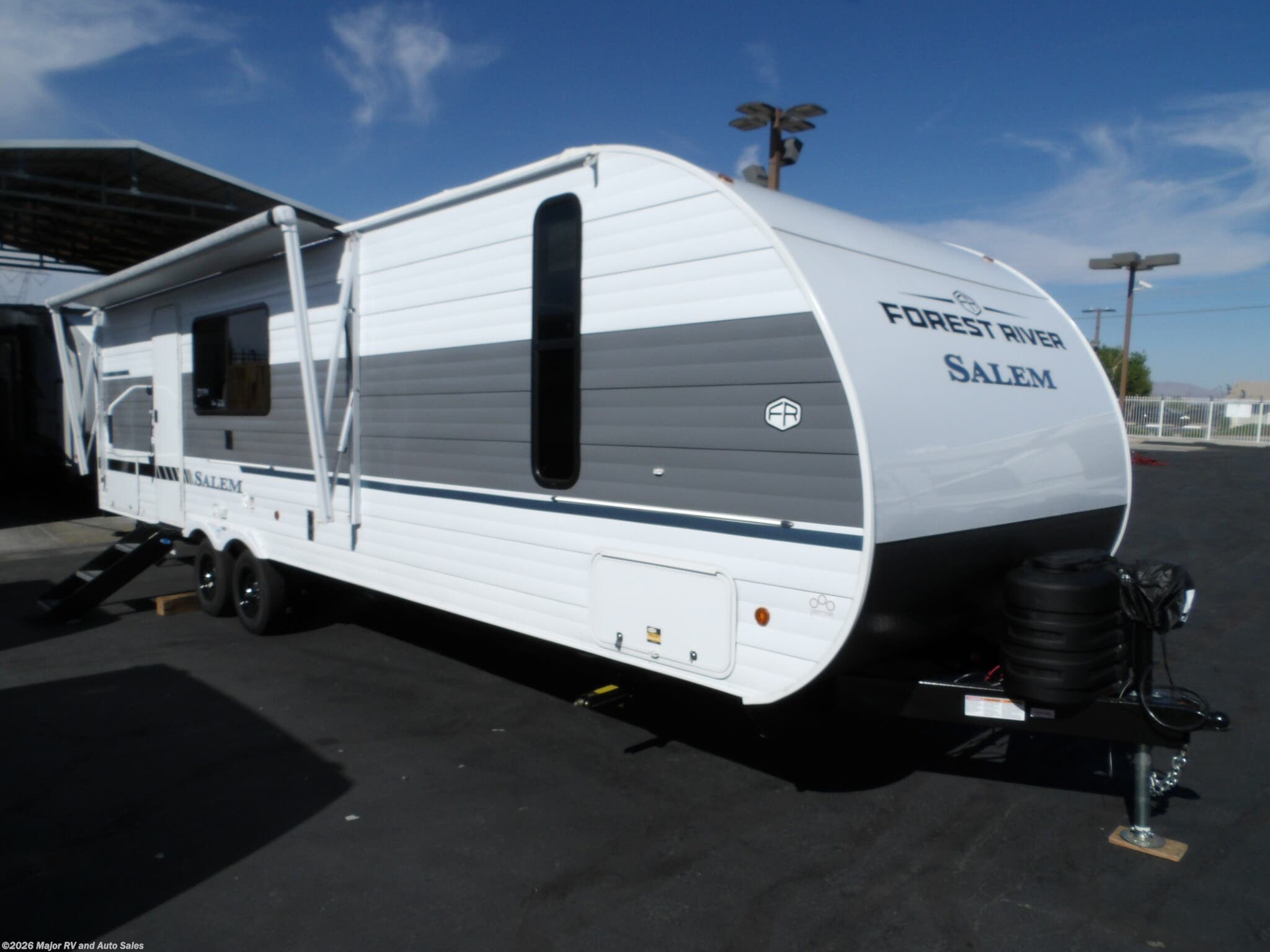 2026 Salem 26ICE, 1 SLIDE, 15K BTU A/C, REAR BUNKS, FRONT WAL by Forest River from Major RV and Auto Sales in Hesperia, California