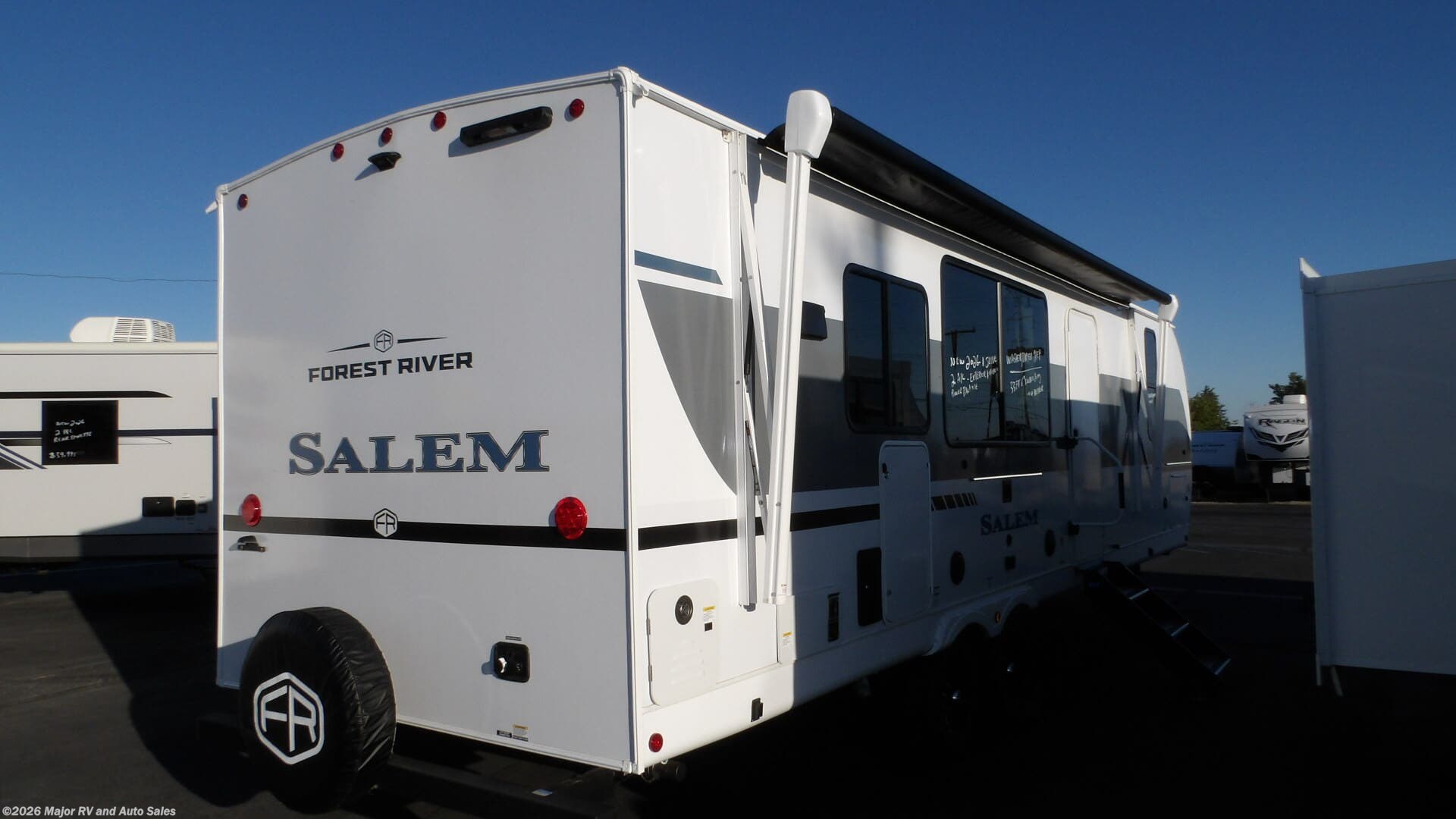 2026 Forest River Salem 27RKX, 1 SLIDE, 2 A/C'S, REAR KITCHEN, POWER AWNIN - New Travel Trailer For Sale by Major RV and Auto Sales in Hesperia, California