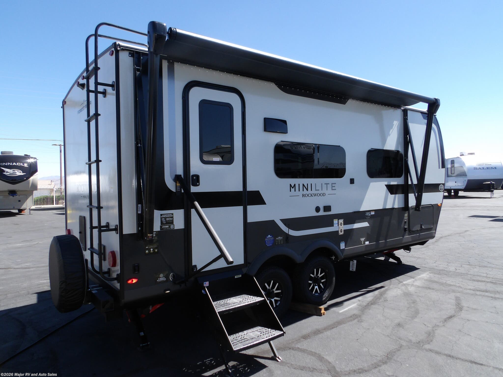 2027 Forest River Rockwood 2109S, 1 SLIDE, 400 WATT SOLAR, INVERTER, SLIDE TO - New Travel Trailer For Sale by Major RV and Auto Sales in Hesperia, California