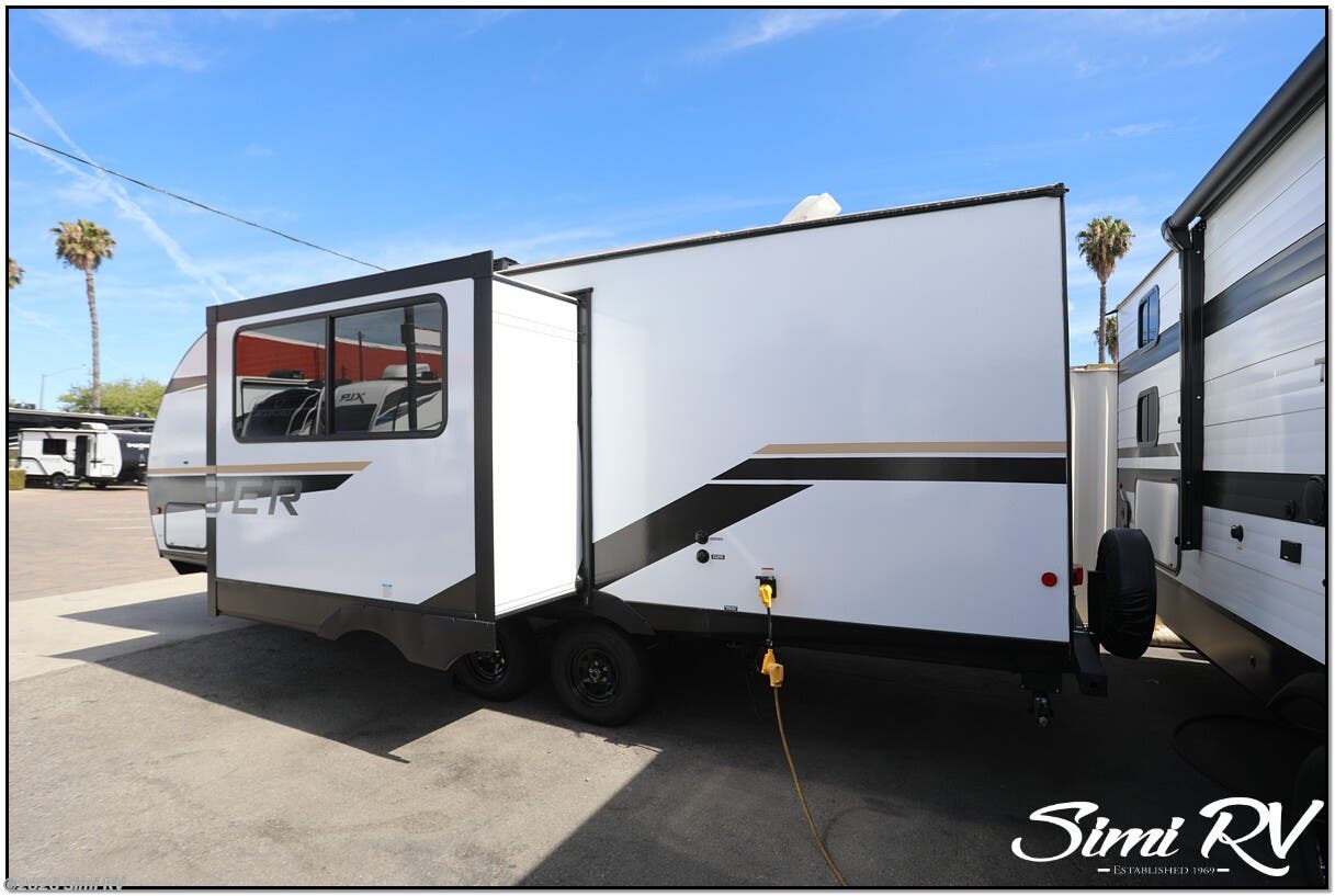Used 2025 Prime Time Tracer 240BHSLE available in Simi Valley, California