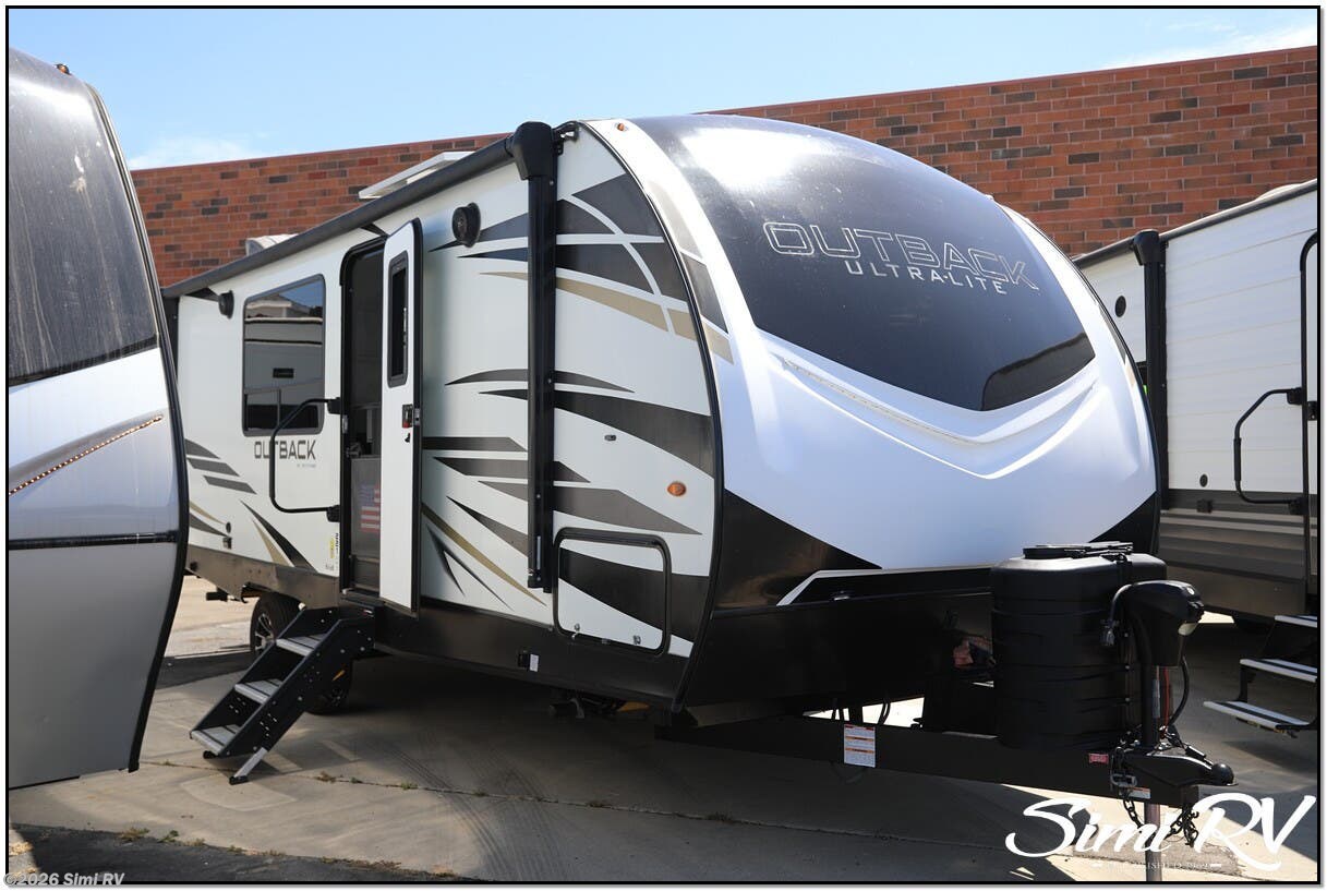 2023 Keystone Outback Ultra-Lite 221UMD - Used Travel Trailer For Sale by Simi RV in Simi Valley, California
