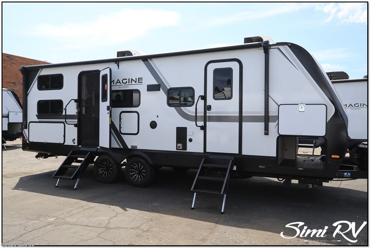 2027 Grand Design Imagine 2470BH - New Travel Trailer For Sale by Simi RV in Simi Valley, California