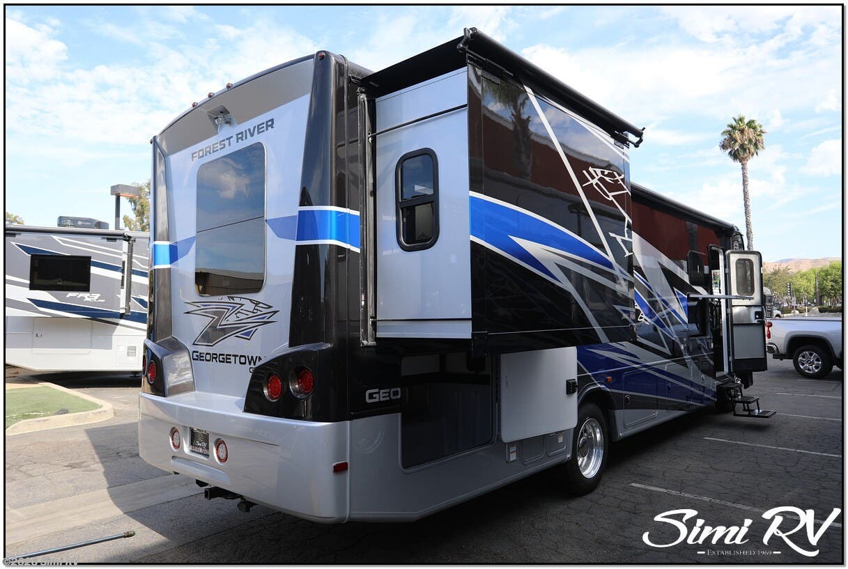 2027 GT5 31L5 by Georgetown from Simi RV in Simi Valley, California