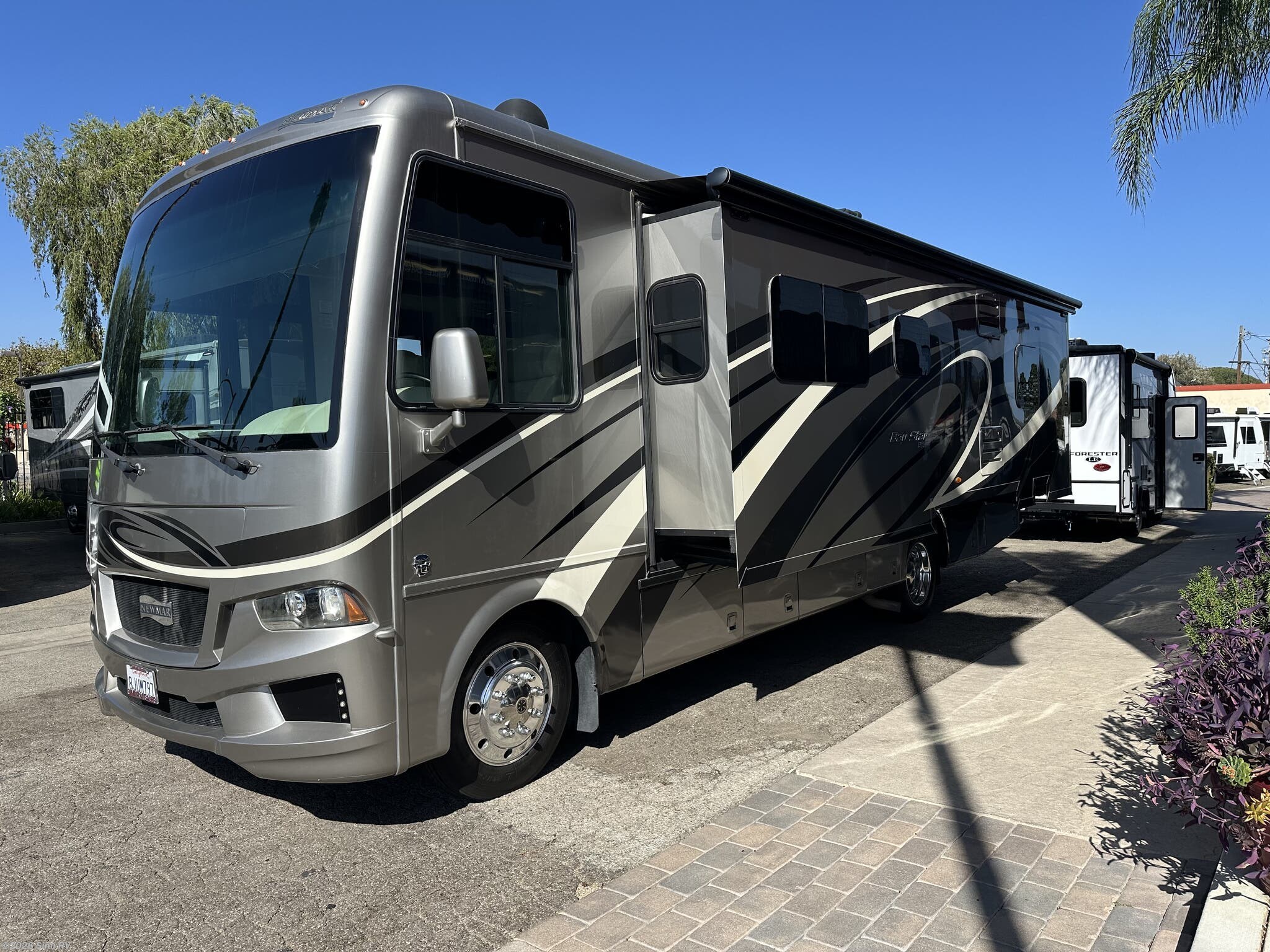 Used 2019 Newmar Bay Star 3014 available in Simi Valley, California