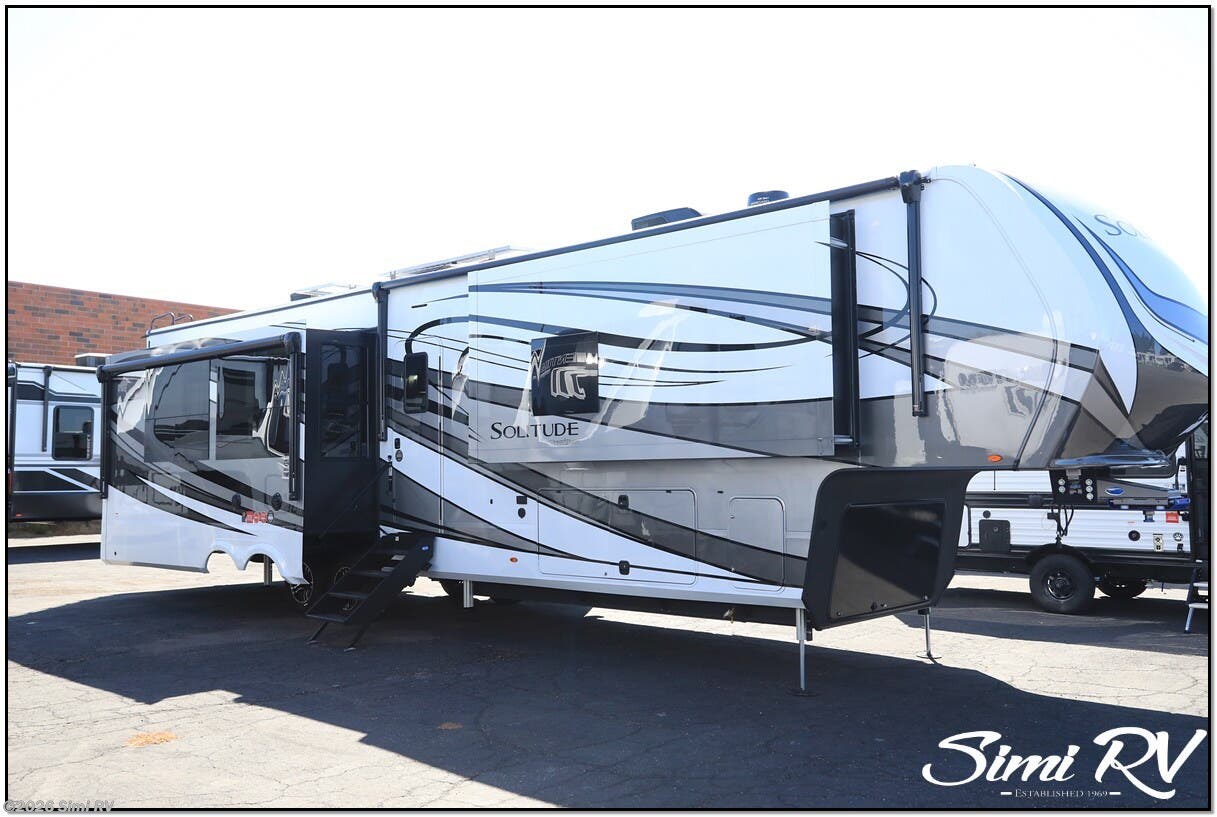 2027 Grand Design Solitude 417KB - New Fifth Wheel For Sale by Simi RV in Simi Valley, California