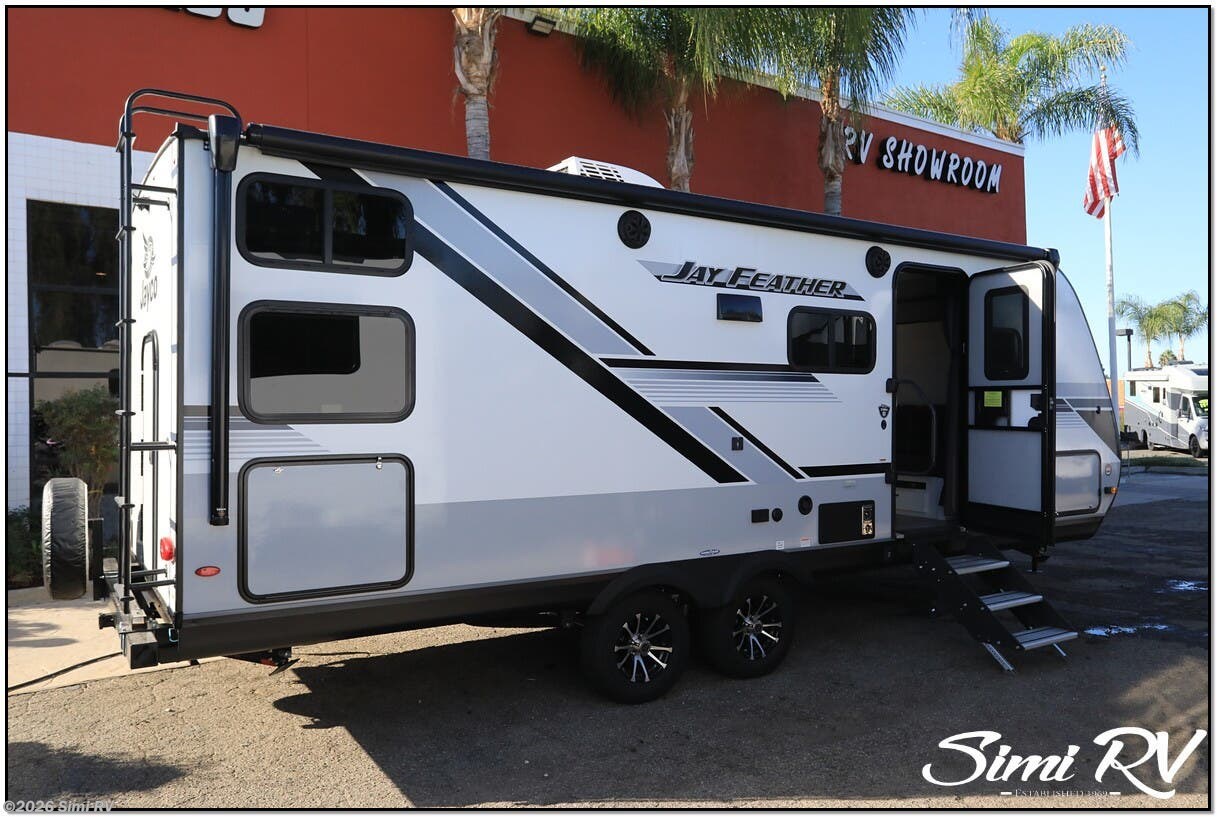 Used 2024 Jayco Jay Feather 21MBH available in Simi Valley, California