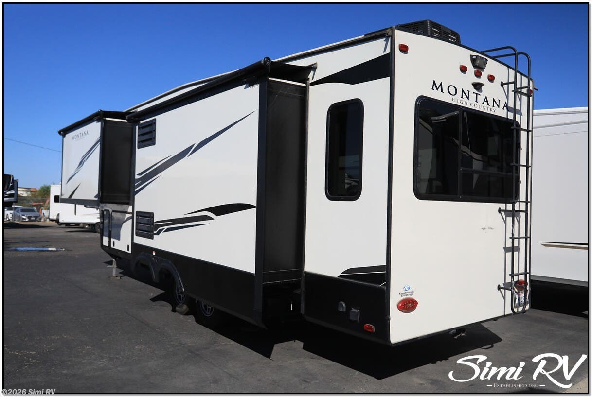 Used 2021 Keystone Montana High Country 294RL available in Simi Valley, California