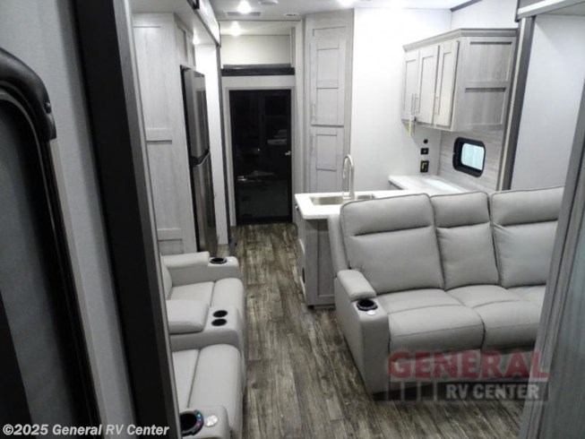 2023 Fuzion 430 by Keystone from General RV Center in North Canton, Ohio