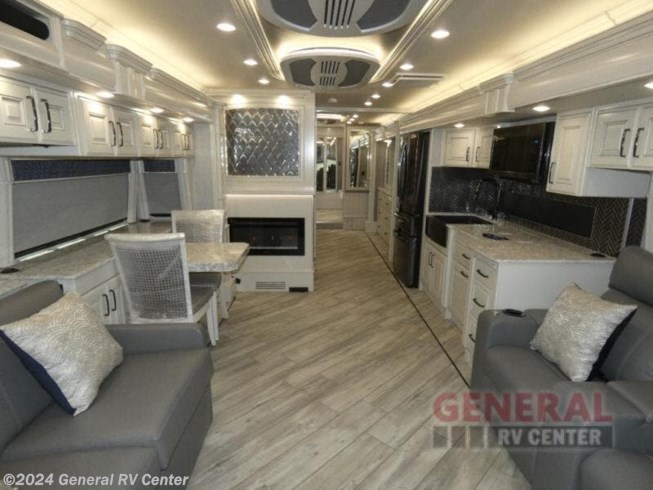 2023 American Dream 42Q by American Coach from General RV Center in North Canton, Ohio