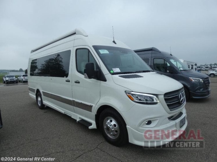 New 2024 Grech RV Strada-ion Lounge available in North Canton, Ohio
