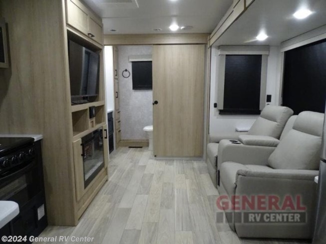 2024 Voyage V2427RB by Winnebago from General RV Center in North Canton, Ohio
