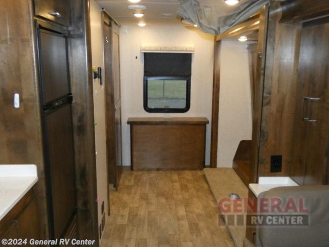 2019 Wayfarer 24 FW by Tiffin from General RV Center in North Canton, Ohio