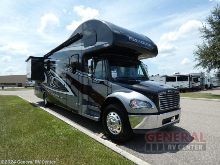 Used 2022 Thor Motor Coach Pasadena 38MX available in North Canton, Ohio