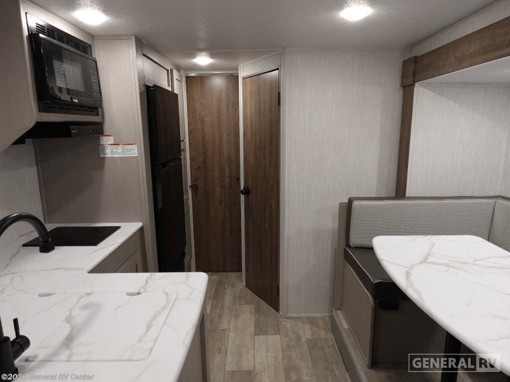 2025 Coachmen Clipper 22BHSR-E - New Travel Trailer For Sale by General RV Center in North Canton, Ohio