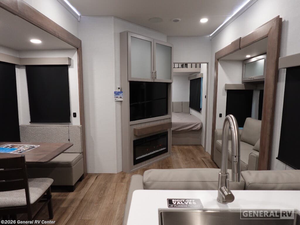 2025 Avenue 38DBL by Alliance RV from General RV Center in North Canton, Ohio