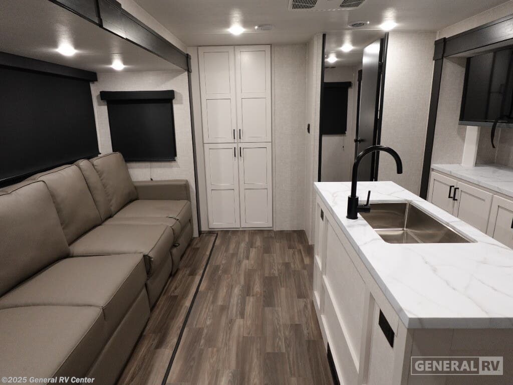 2025 Highland Ridge Open Range 321BHS - New Travel Trailer For Sale by General RV Center in North Canton, Ohio
