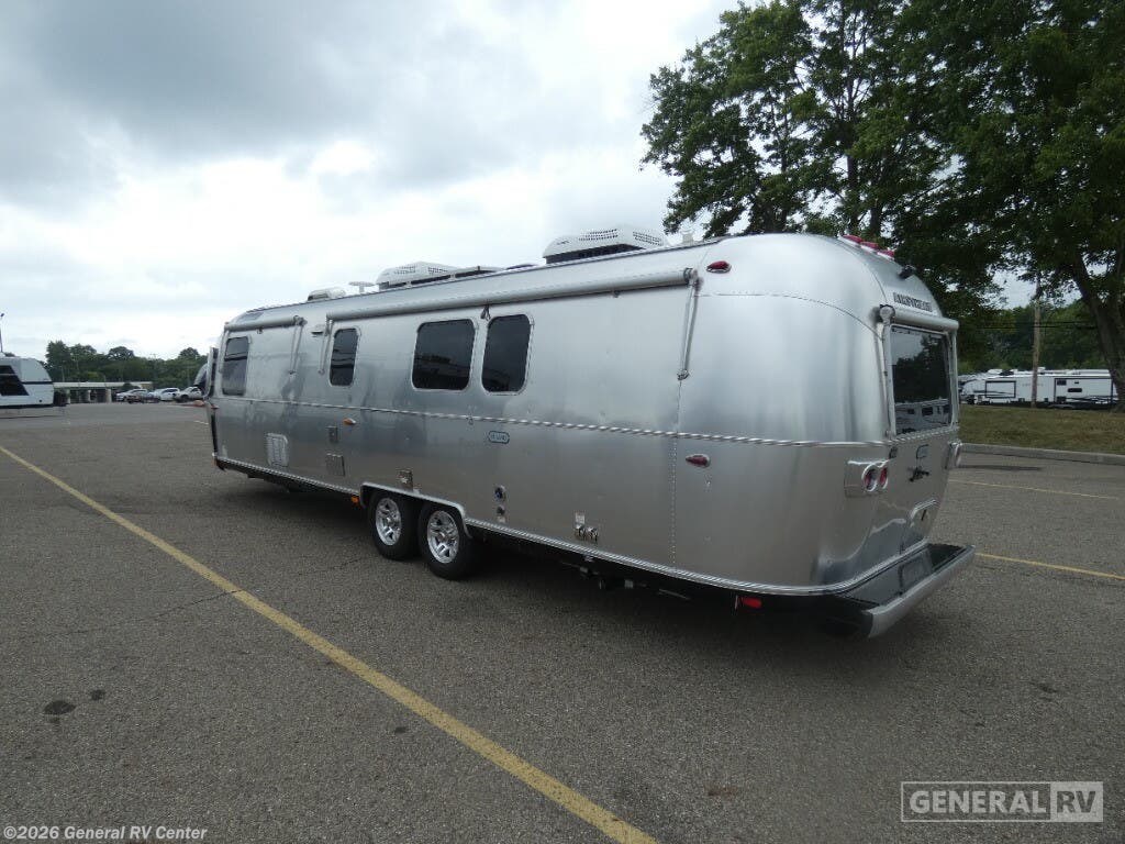 Used 2021 Airstream Classic 33FB available in North Canton, Ohio