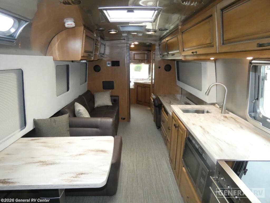 2021 Classic 33FB by Airstream from General RV Center in North Canton, Ohio