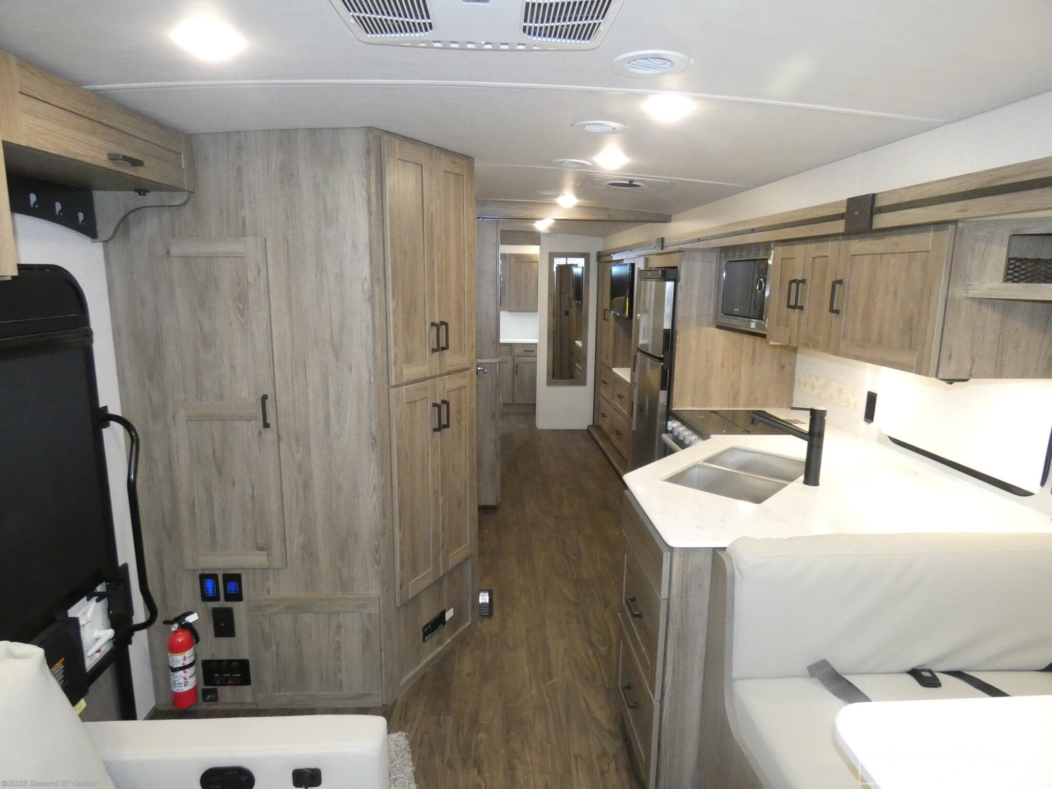 2025 Winnebago Vista 33K - New Class A For Sale by General RV Center in North Canton, Ohio