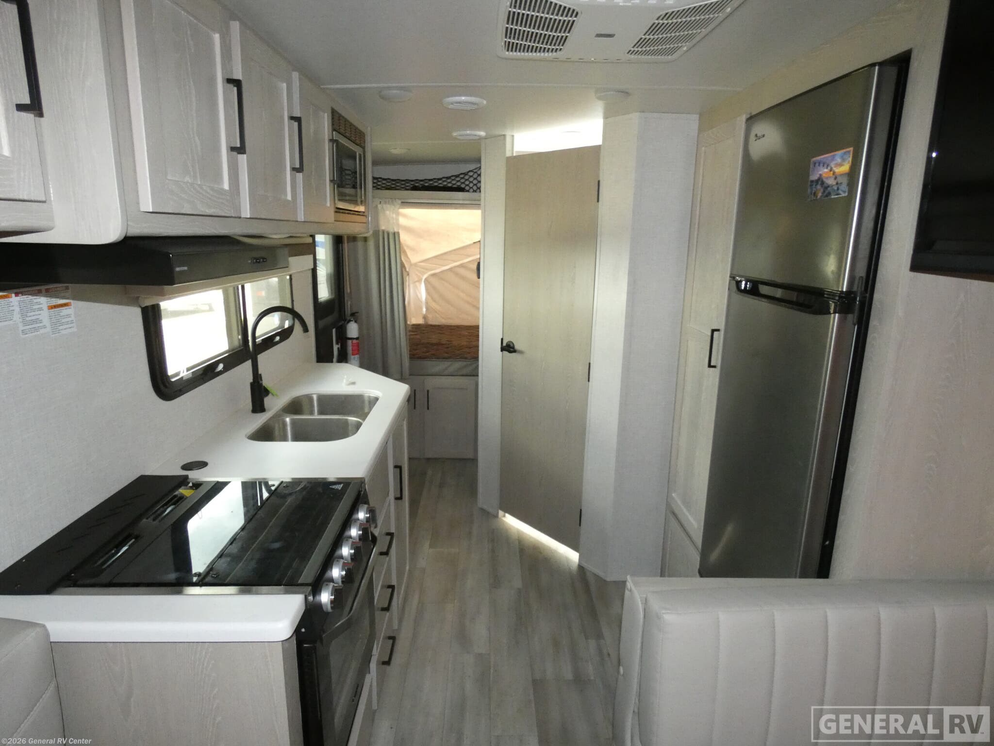 2023 Forest River Rockwood ROO19 - Used Expandable Trailer For Sale by General RV Center in North Canton, Ohio