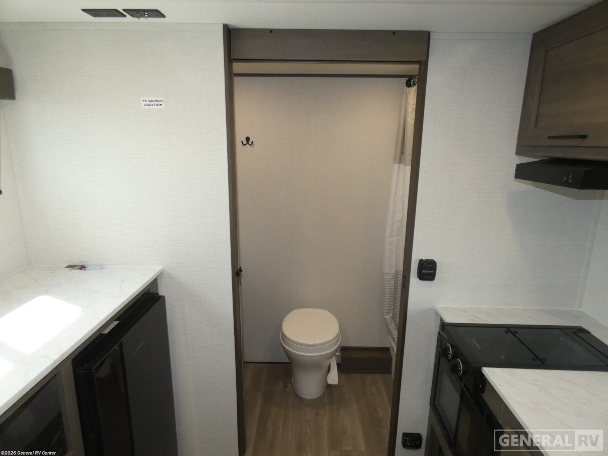 2026 Grand Design TRANSCEND-ONE 131DL - New Travel Trailer For Sale by General RV Center in North Canton, Ohio