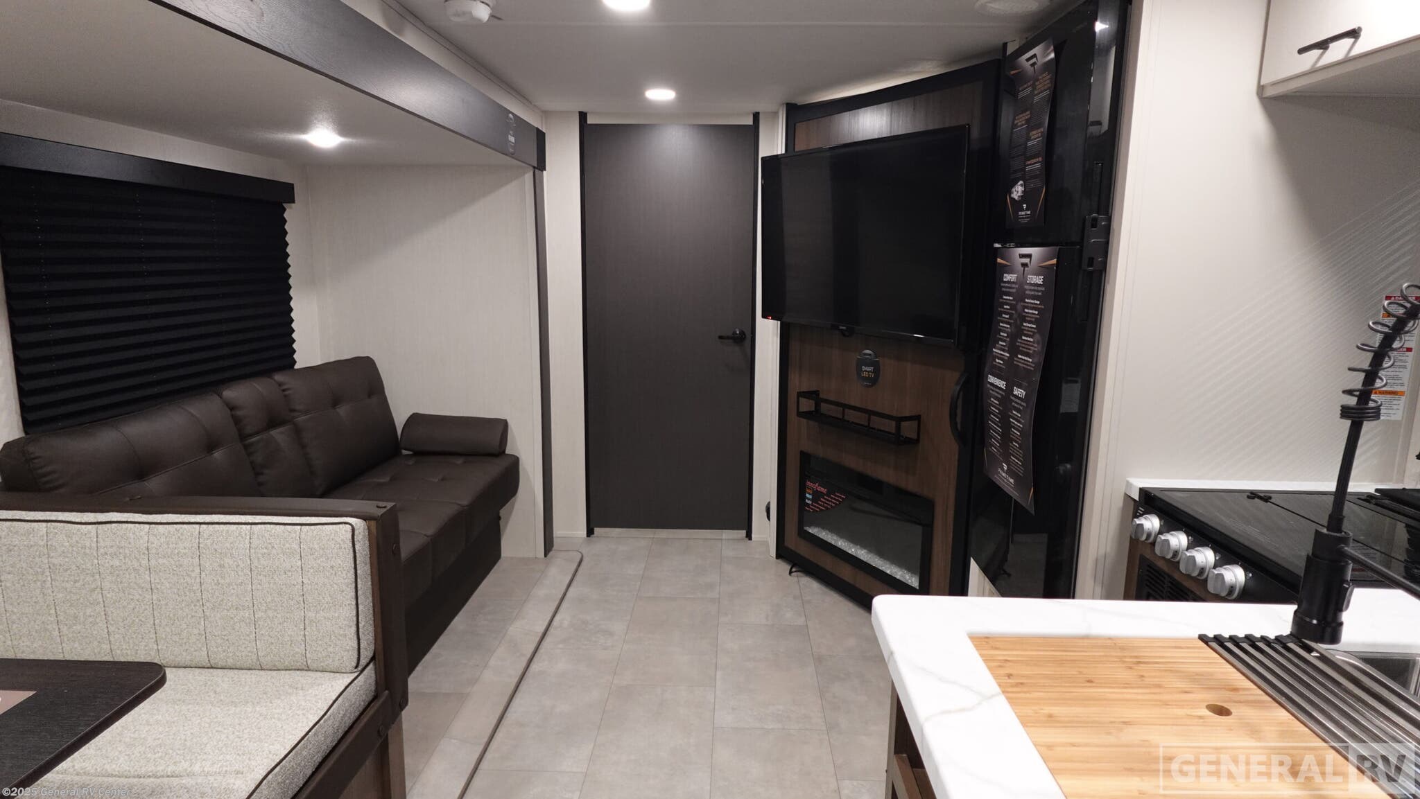 New 2026 Prime Time Tracer 275BH available in North Canton, Ohio