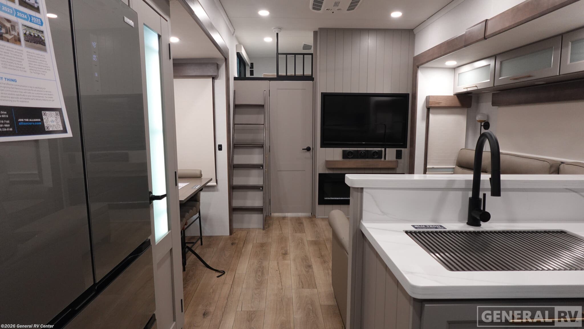 2026 Alliance RV Paradigm 395DS - New Fifth Wheel For Sale by General RV Center in North Canton, Ohio