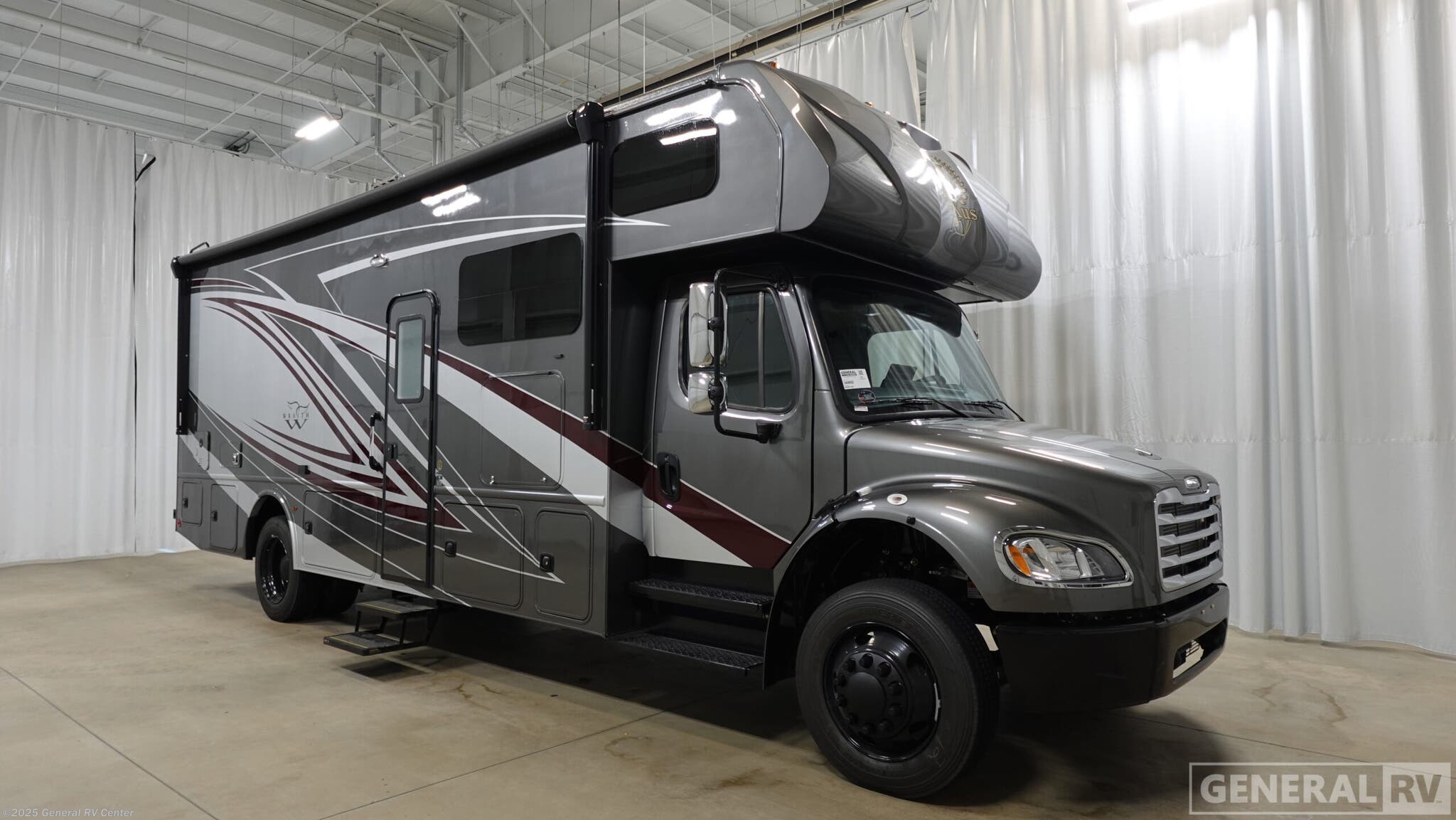 New 2026 Nexus Wraith 30F available in North Canton, Ohio