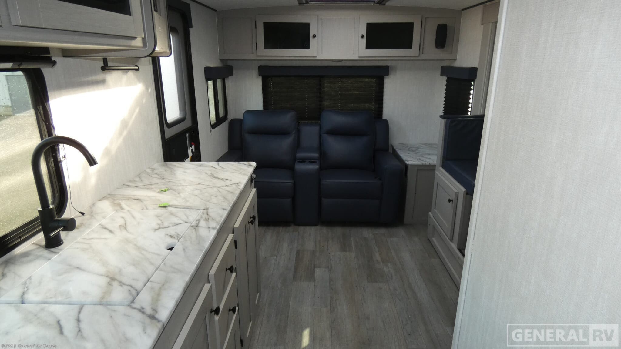 Used 2025 Coachmen Apex 221RLS-1SL available in North Canton, Ohio