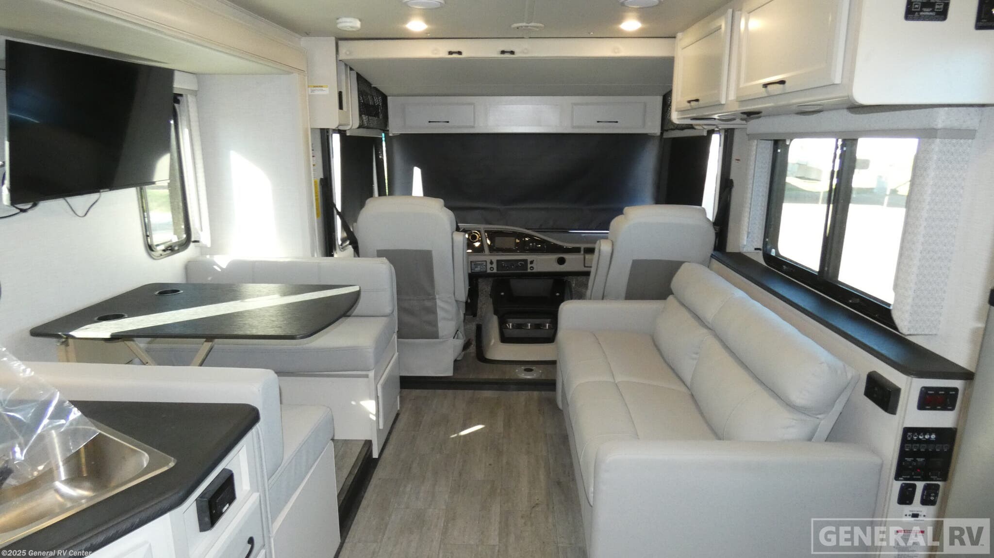 Used 2024 Holiday Rambler Admiral 28A available in North Canton, Ohio