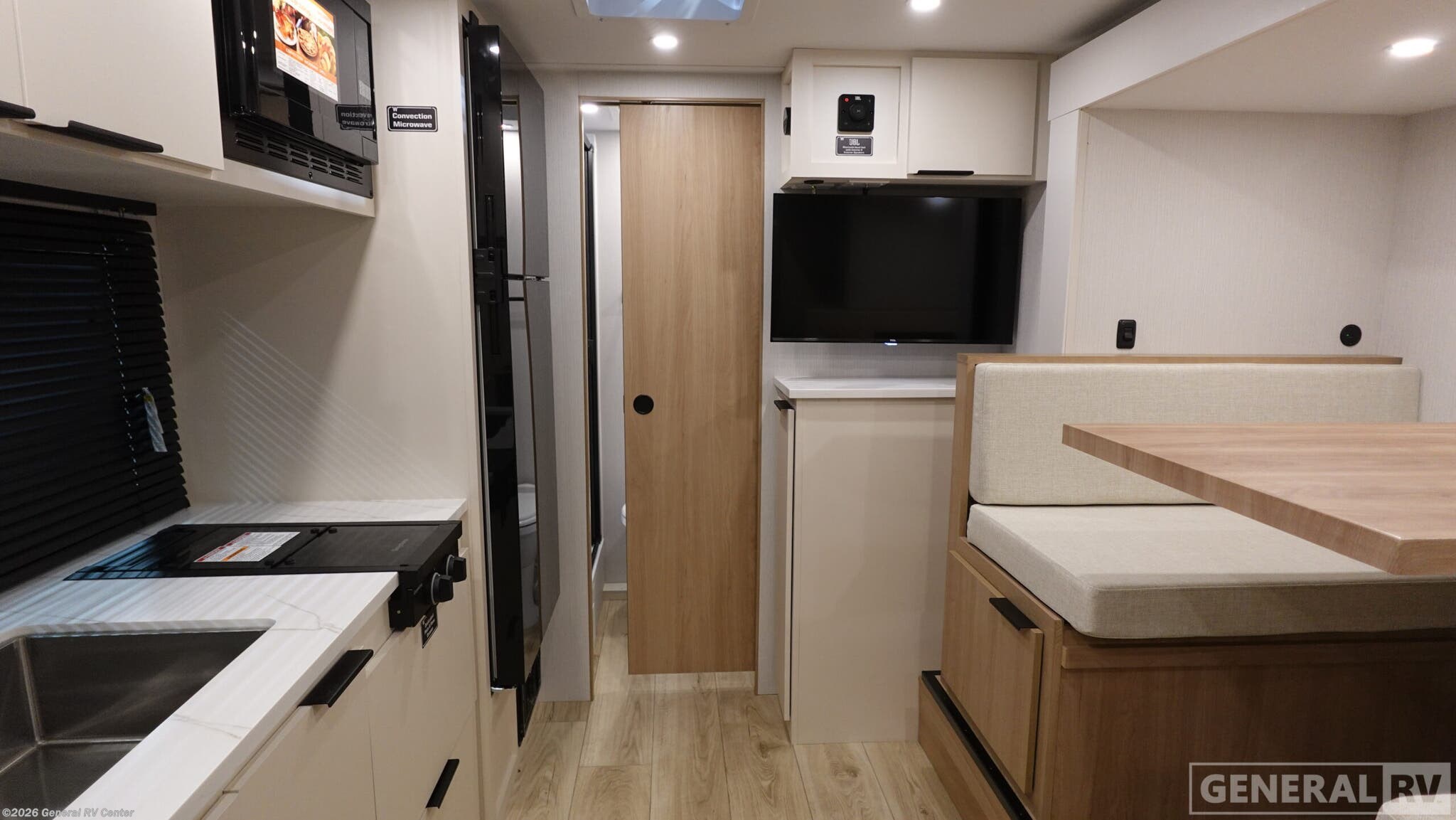 2026 Winnebago Micro Minnie 2108DS - New Travel Trailer For Sale by General RV Center in North Canton, Ohio