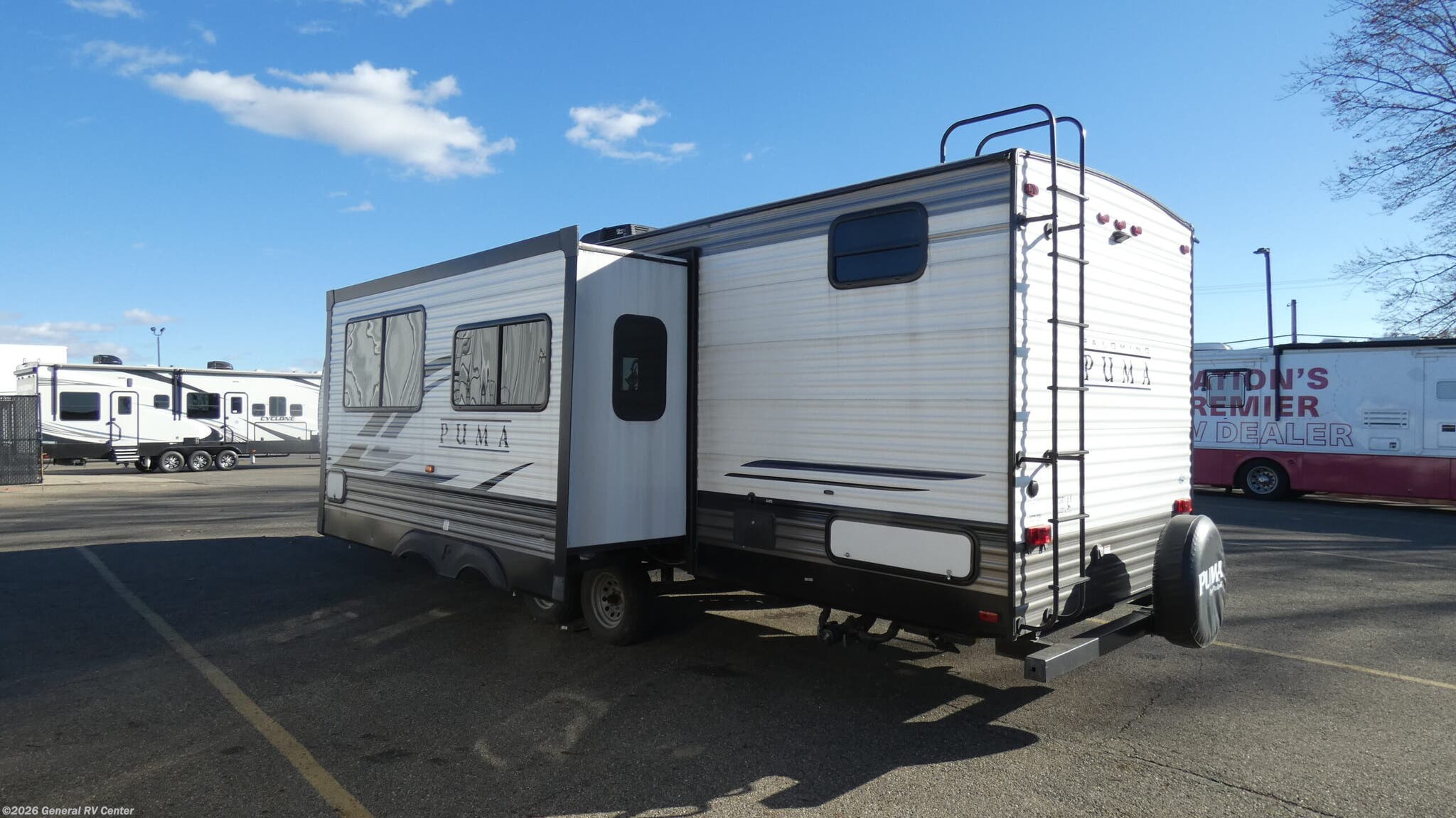 2021 Puma 28DBFQ by Forest River from General RV Center in North Canton, Ohio