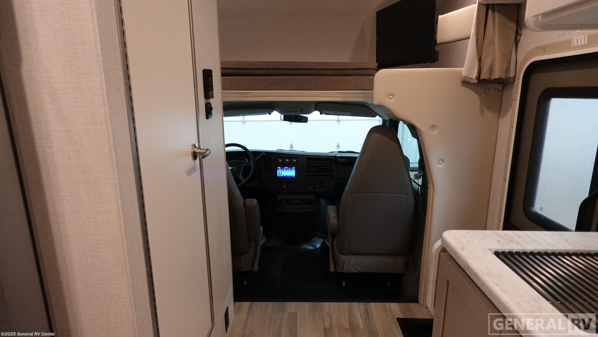 New 2026 Thor Motor Coach Pasadena SE19 available in North Canton, Ohio