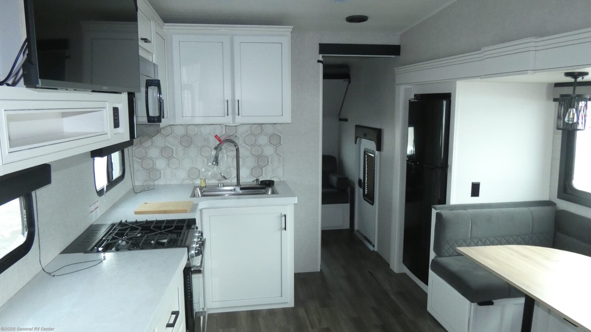 2025 Jayco Eagle HT 31QCD - Used Fifth Wheel For Sale by General RV Center in North Canton, Ohio