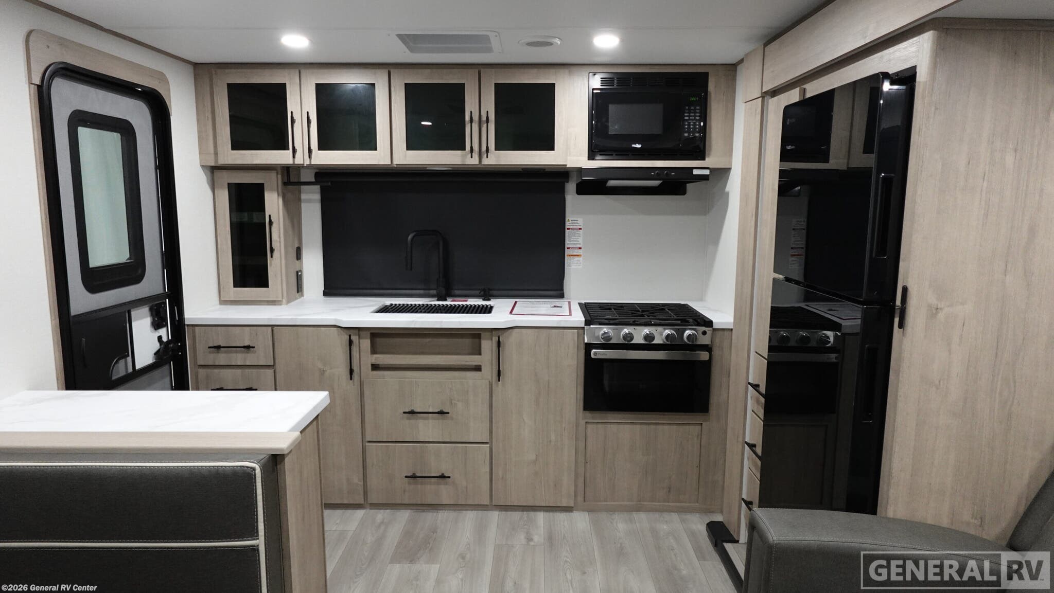 2026 Grand Design Imagine 23LDE - New Travel Trailer For Sale by General RV Center in North Canton, Ohio