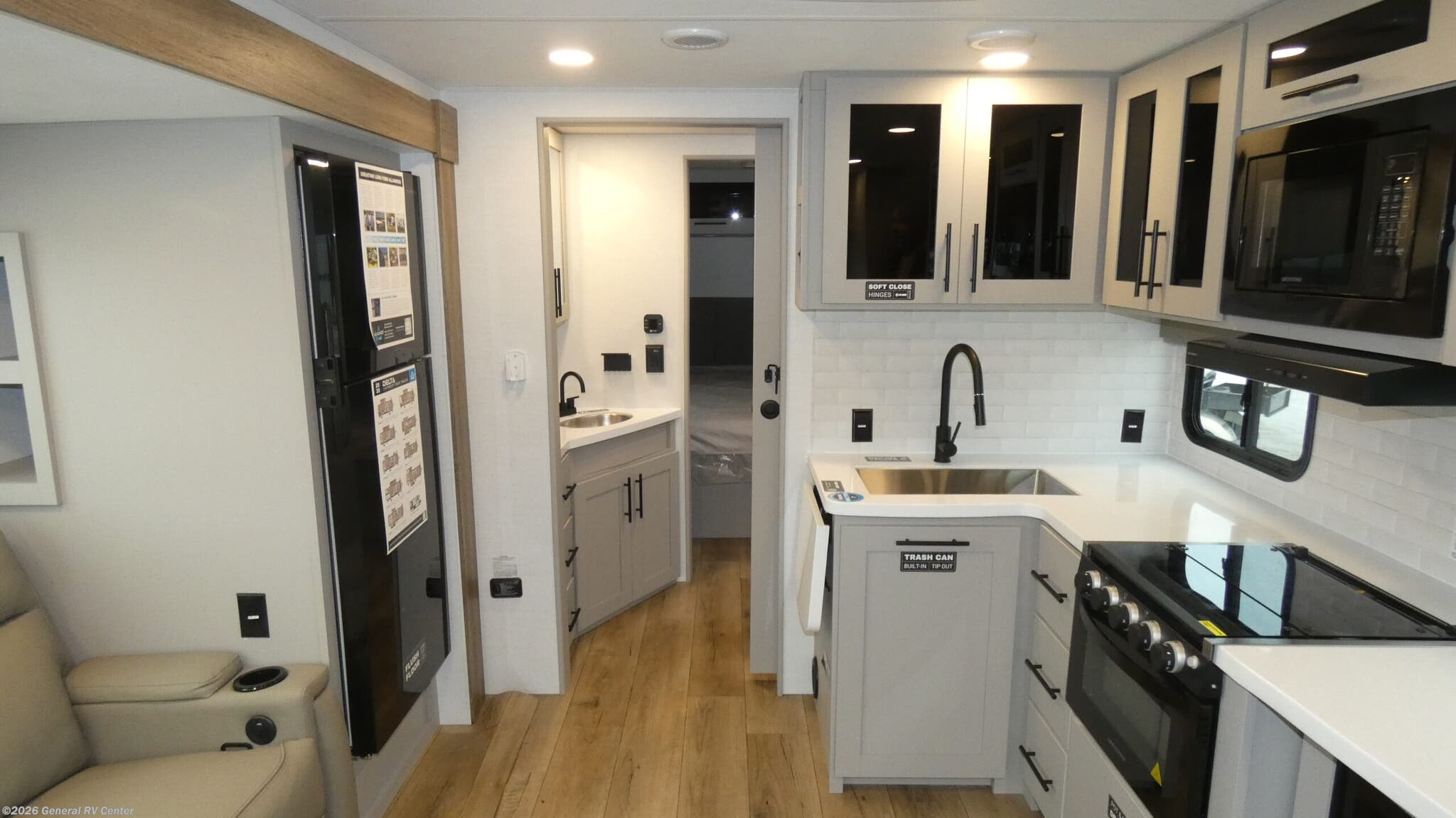 New 2026 Alliance RV Delta 252RL available in North Canton, Ohio