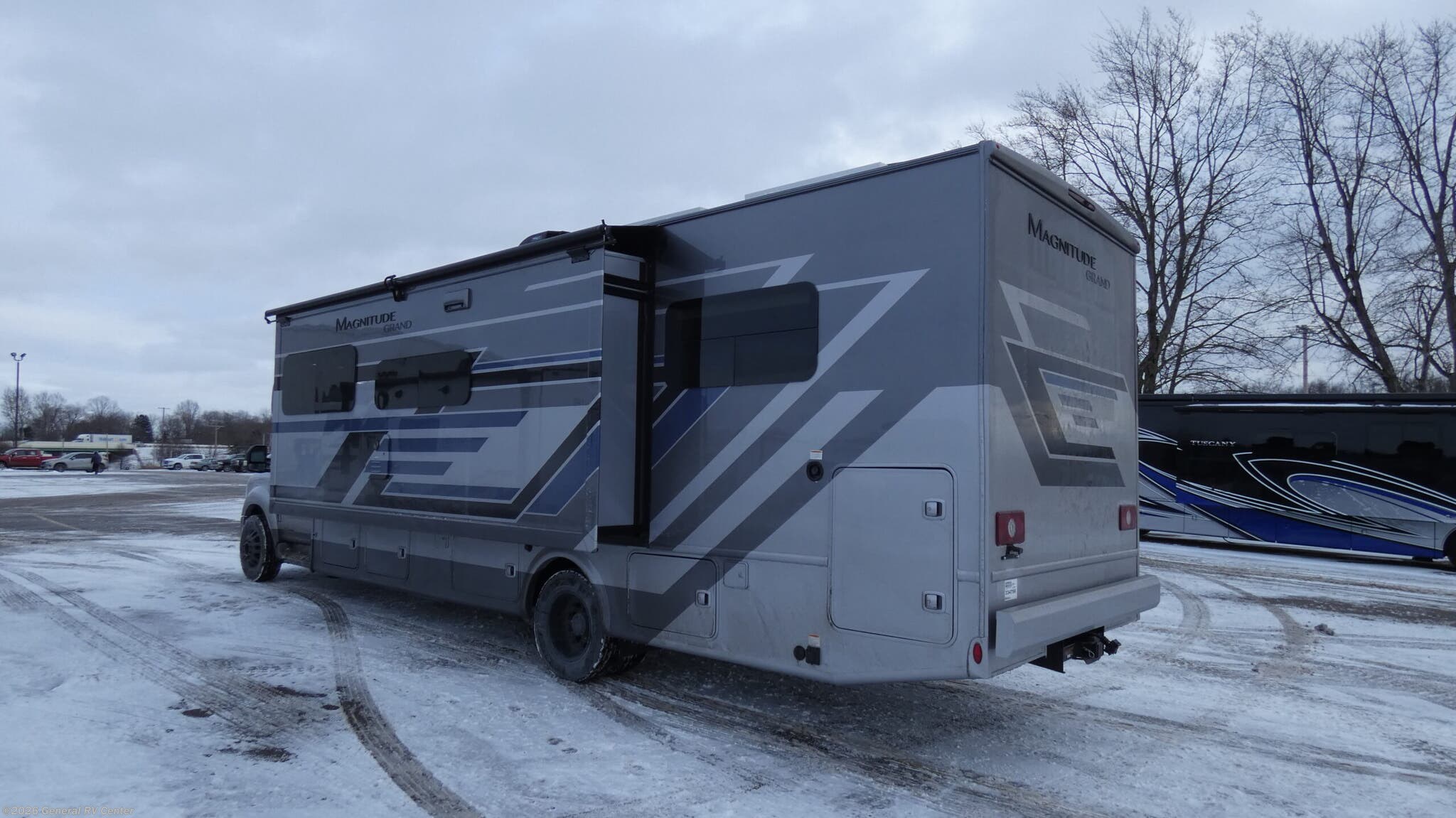 2026 Magnitude L35 by Thor Motor Coach from General RV Center in North Canton, Ohio