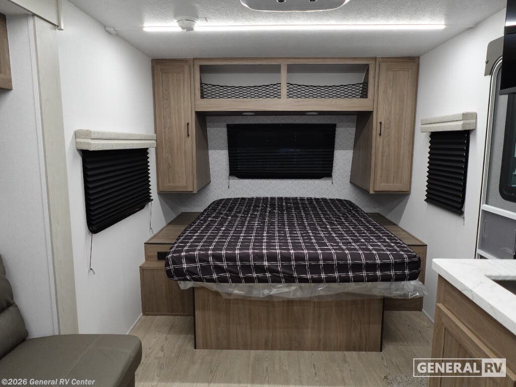 New 2026 Coachmen Freedom EXPRS 18SE available in North Canton, Ohio