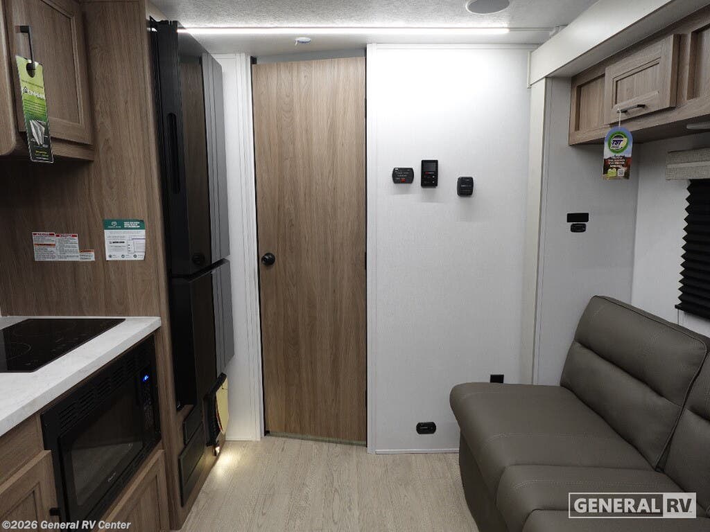 2026 Coachmen Freedom EXPRS 18SE - New Travel Trailer For Sale by General RV Center in North Canton, Ohio