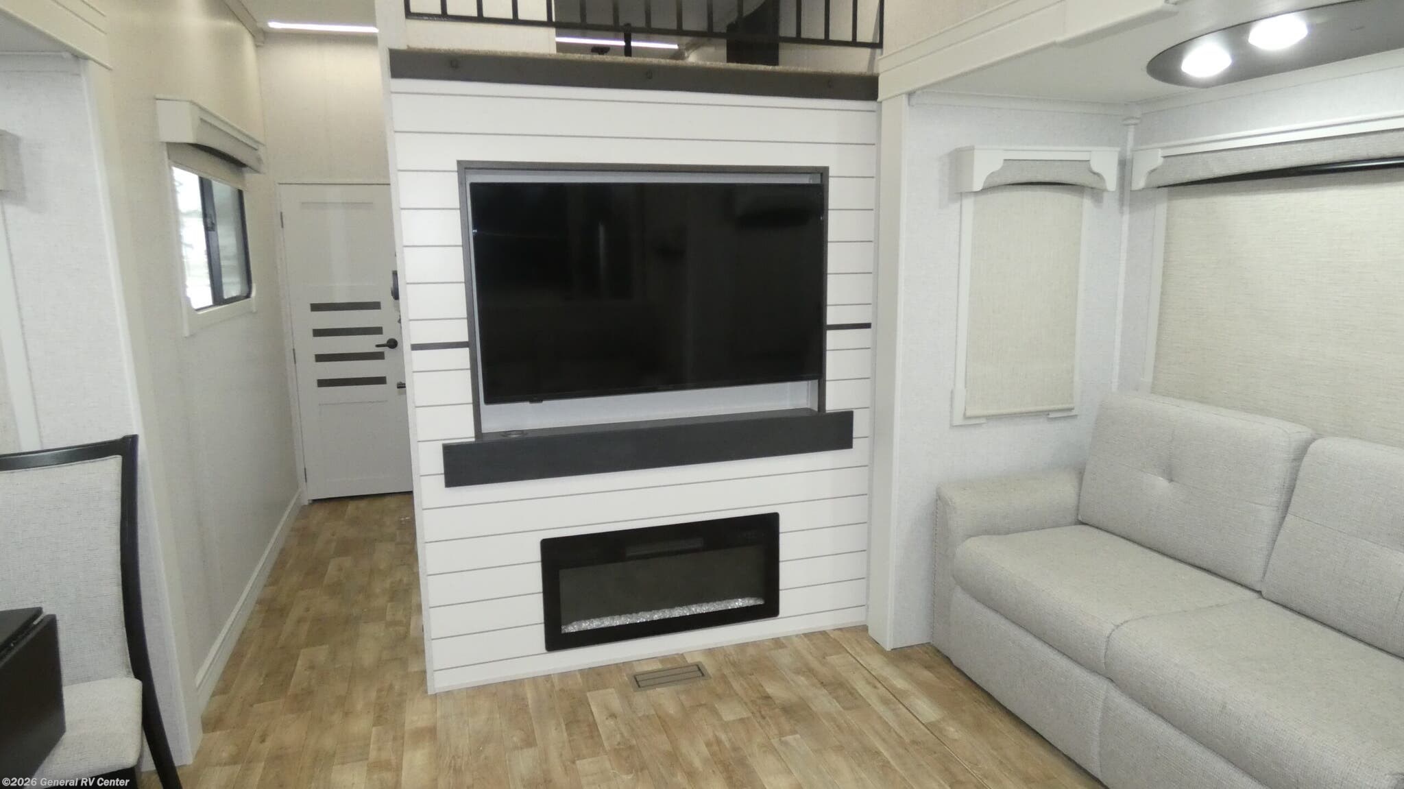 2025 CrossRoads Redwood Regency 3881FKL - Used Destination Trailer For Sale by General RV Center in North Canton, Ohio