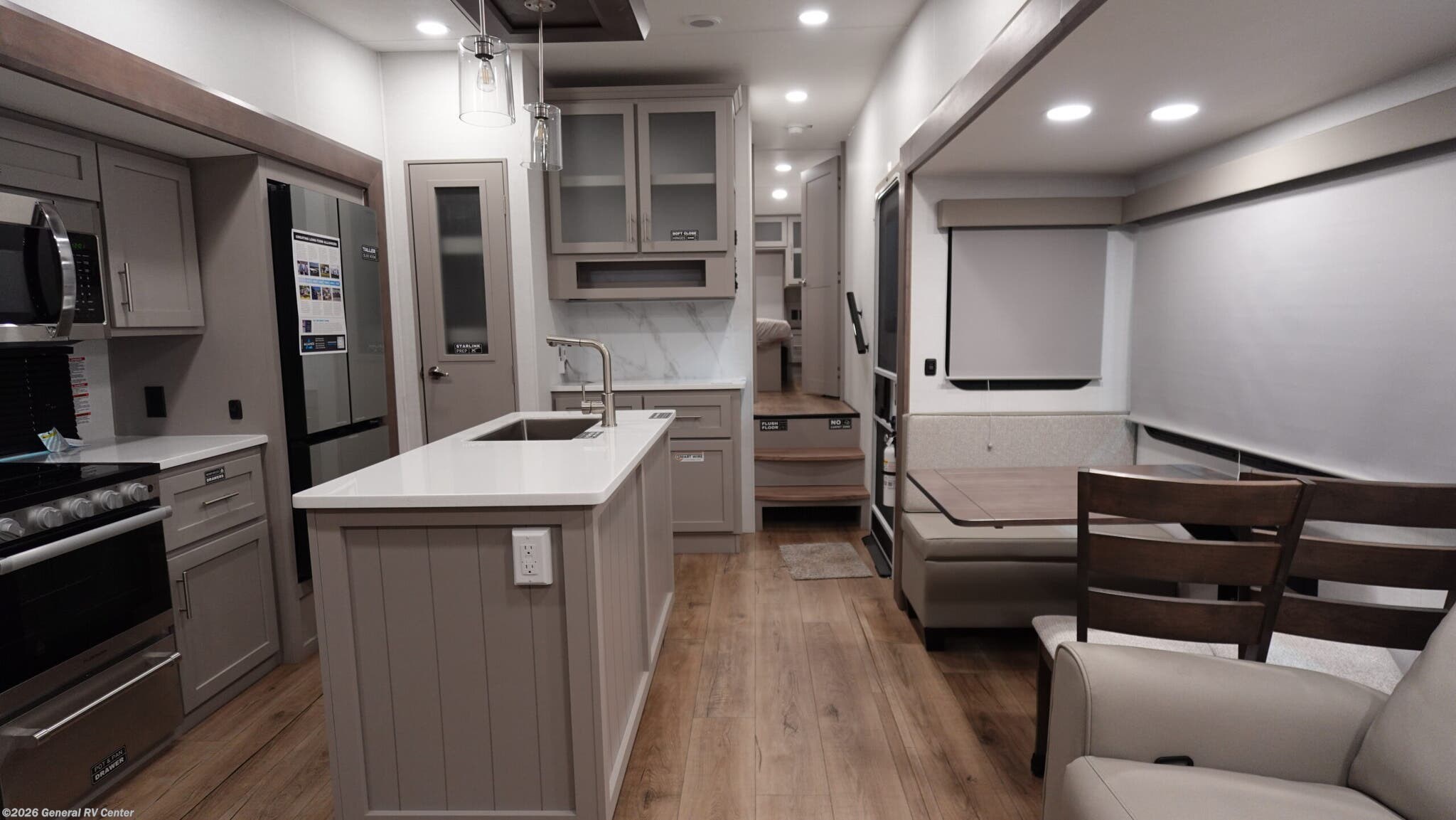 New 2026 Alliance RV Avenue 29RL available in North Canton, Ohio