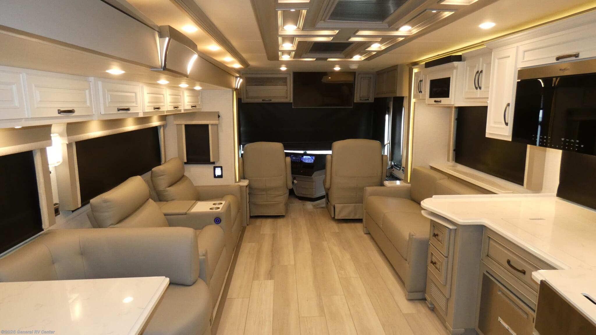 New 2026 Newmar Dutch Star 4081 available in North Canton, Ohio