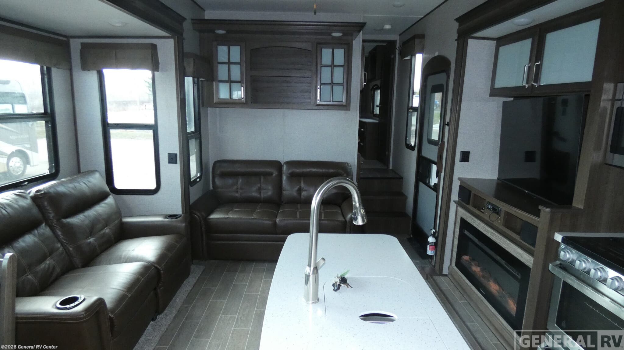 2020 Keystone Avalanche 385BG - Used Fifth Wheel For Sale by General RV Center in North Canton, Ohio