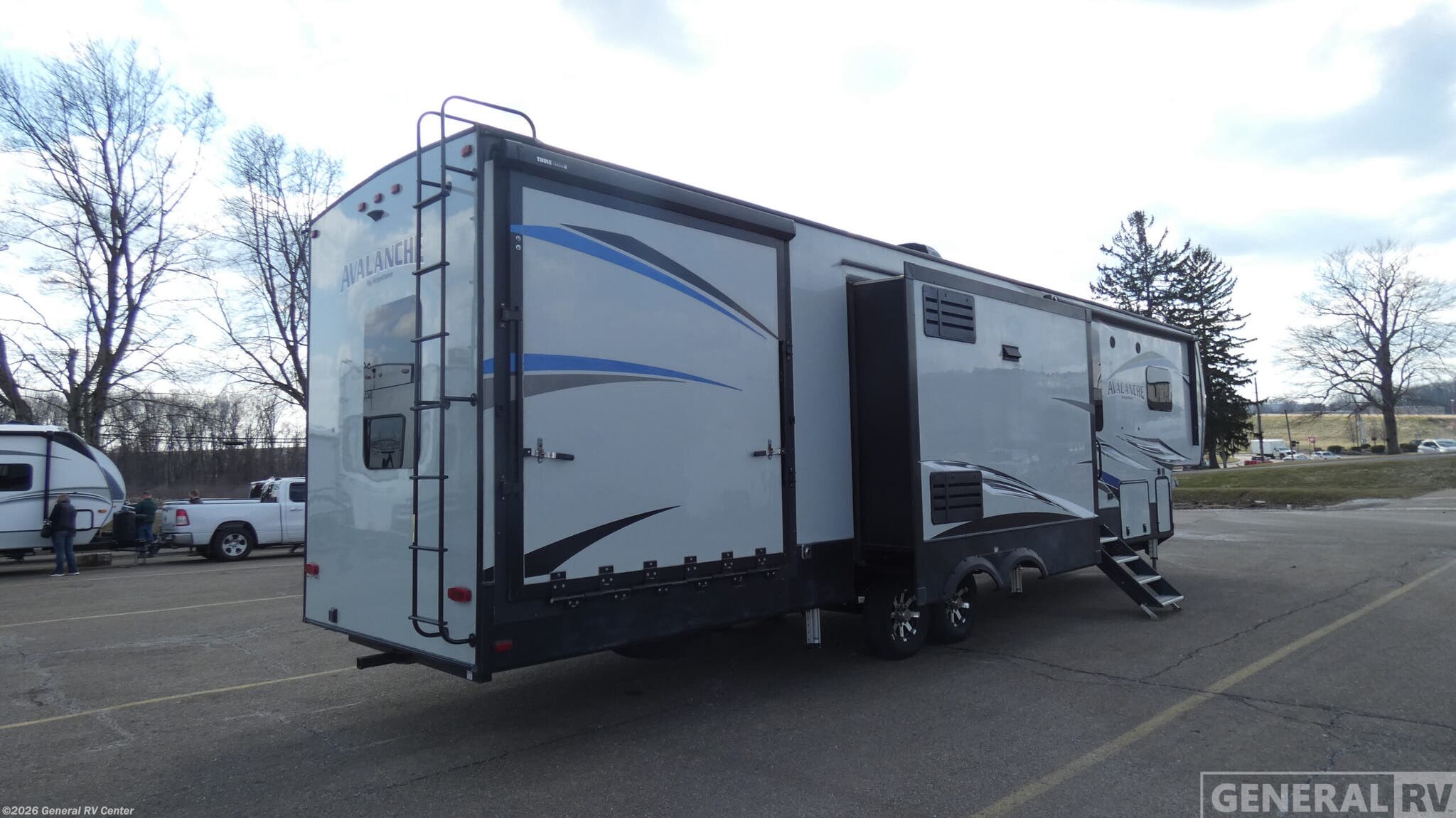 2020 Avalanche 385BG by Keystone from General RV Center in North Canton, Ohio