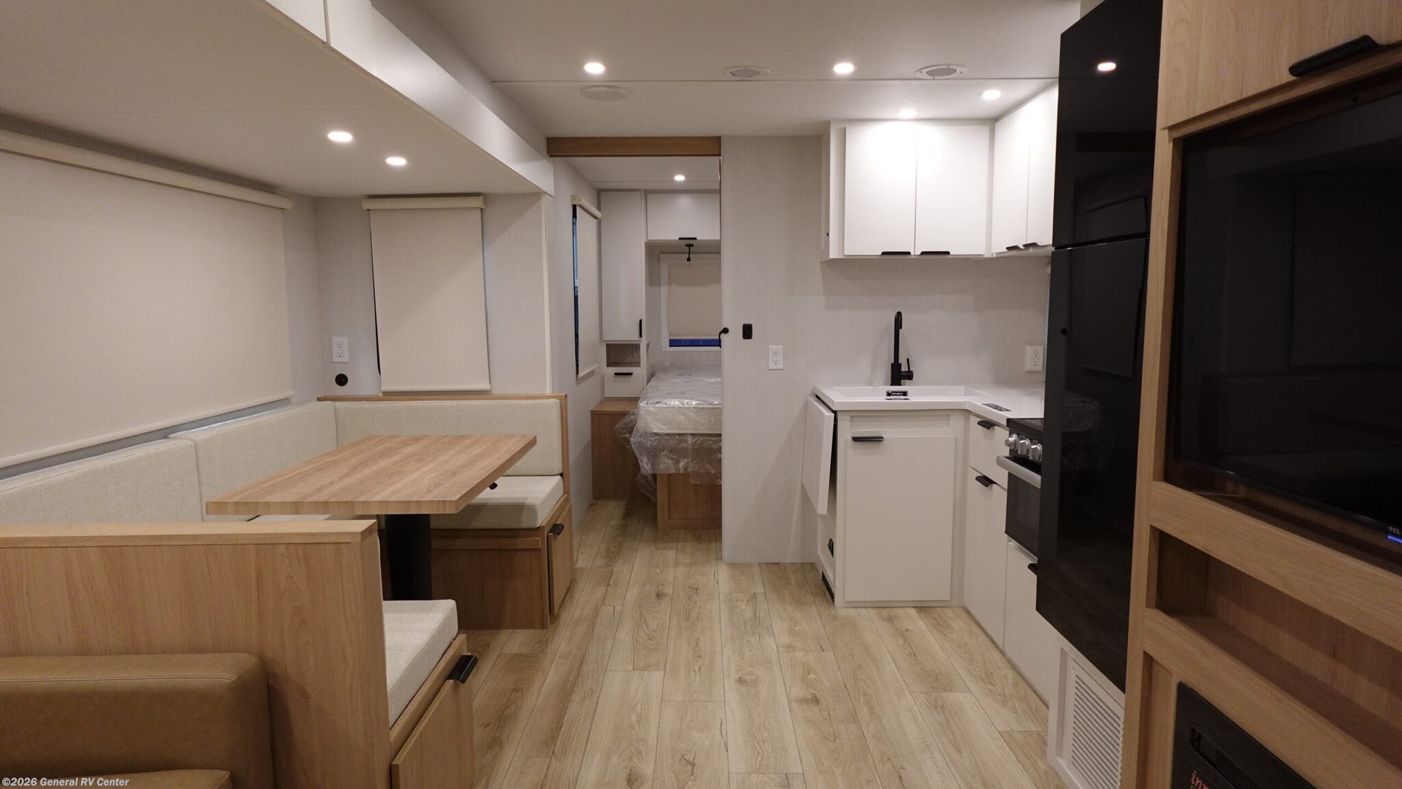 New 2026 Winnebago Thrive 28BHS available in North Canton, Ohio