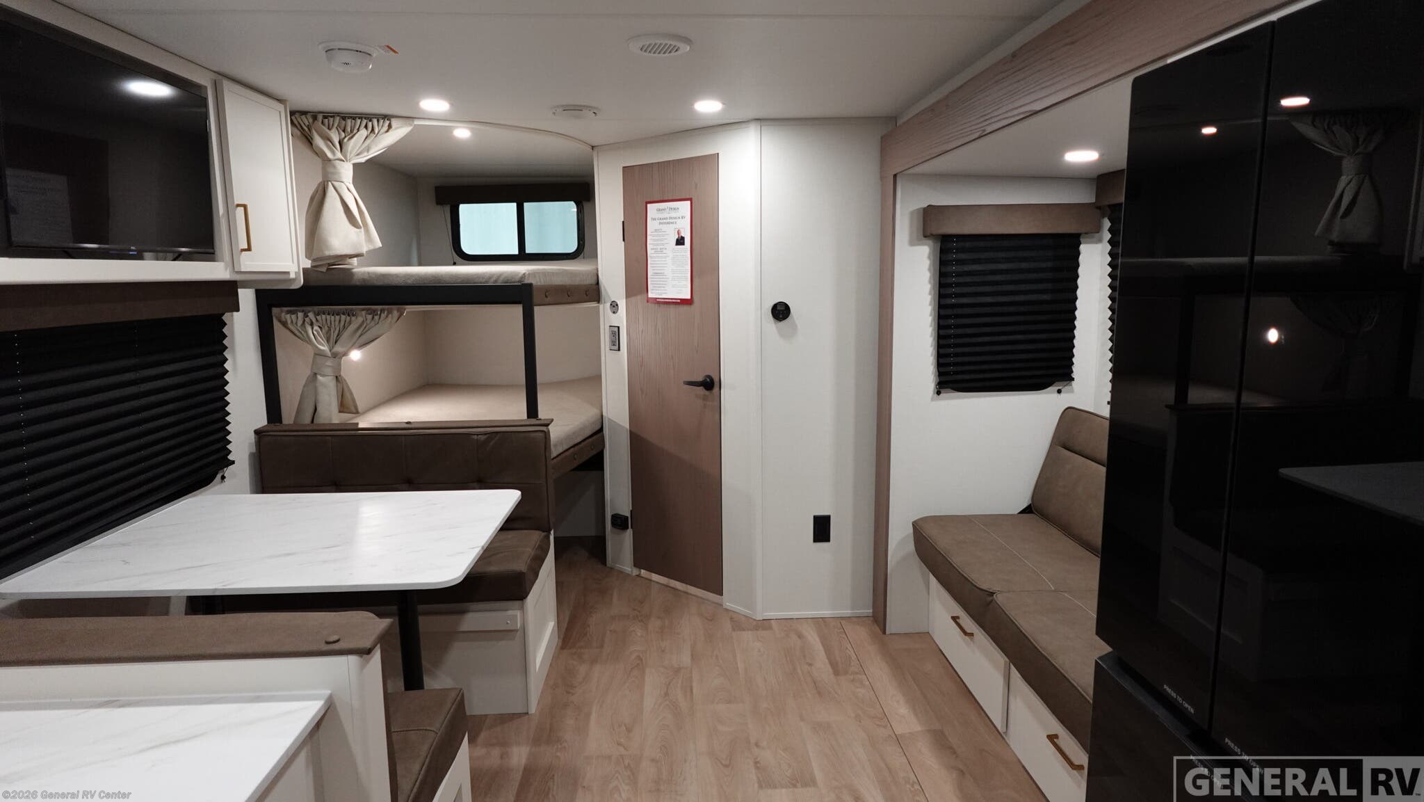 2026 Grand Design TRANSCEND-XPLOR 26BHX - New Travel Trailer For Sale by General RV Center in North Canton, Ohio