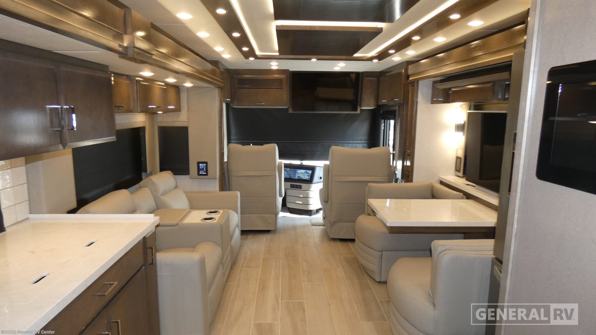 New 2026 Newmar Mountain Aire 3825 available in North Canton, Ohio
